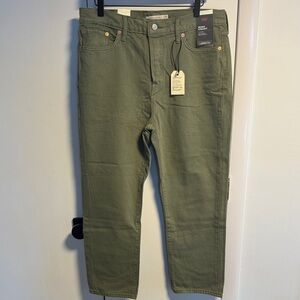 NWT Levies Wedgie Straight-Leg Jeans
